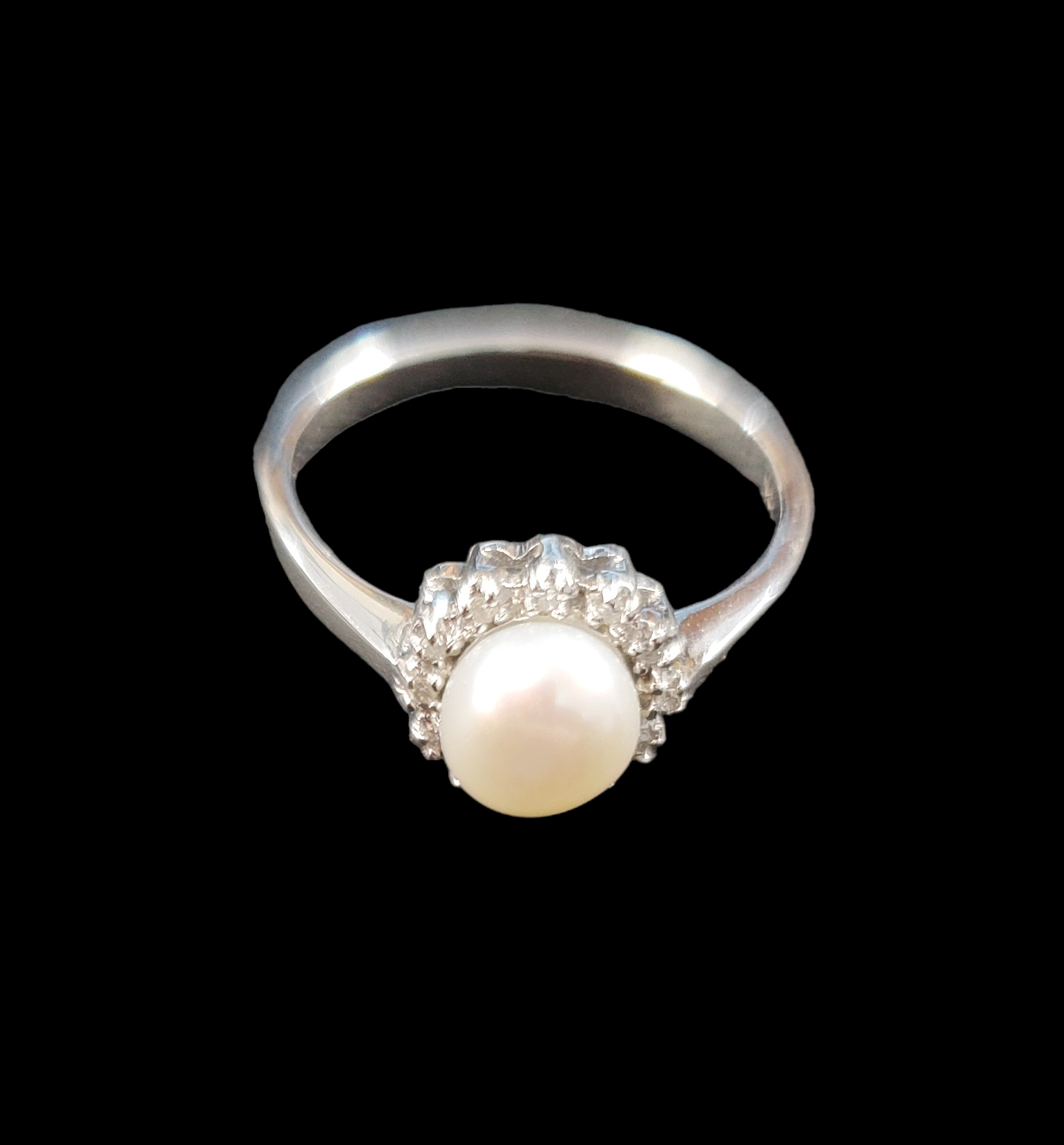 10K White Gold Pearl Ring