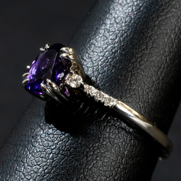 Ladies Oval Cut Amethyst Fashion Ring / 10 Kt W - Anderson Jewelers 