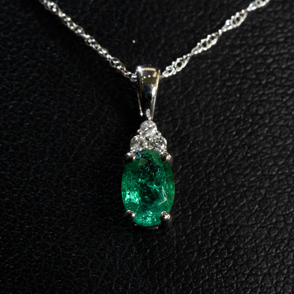 Ladies Emerald Pendant / 10 Kt W - Anderson Jewelers 